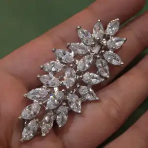 Crystal Leaf Brooch in 925 Silver with Marquise Zircon